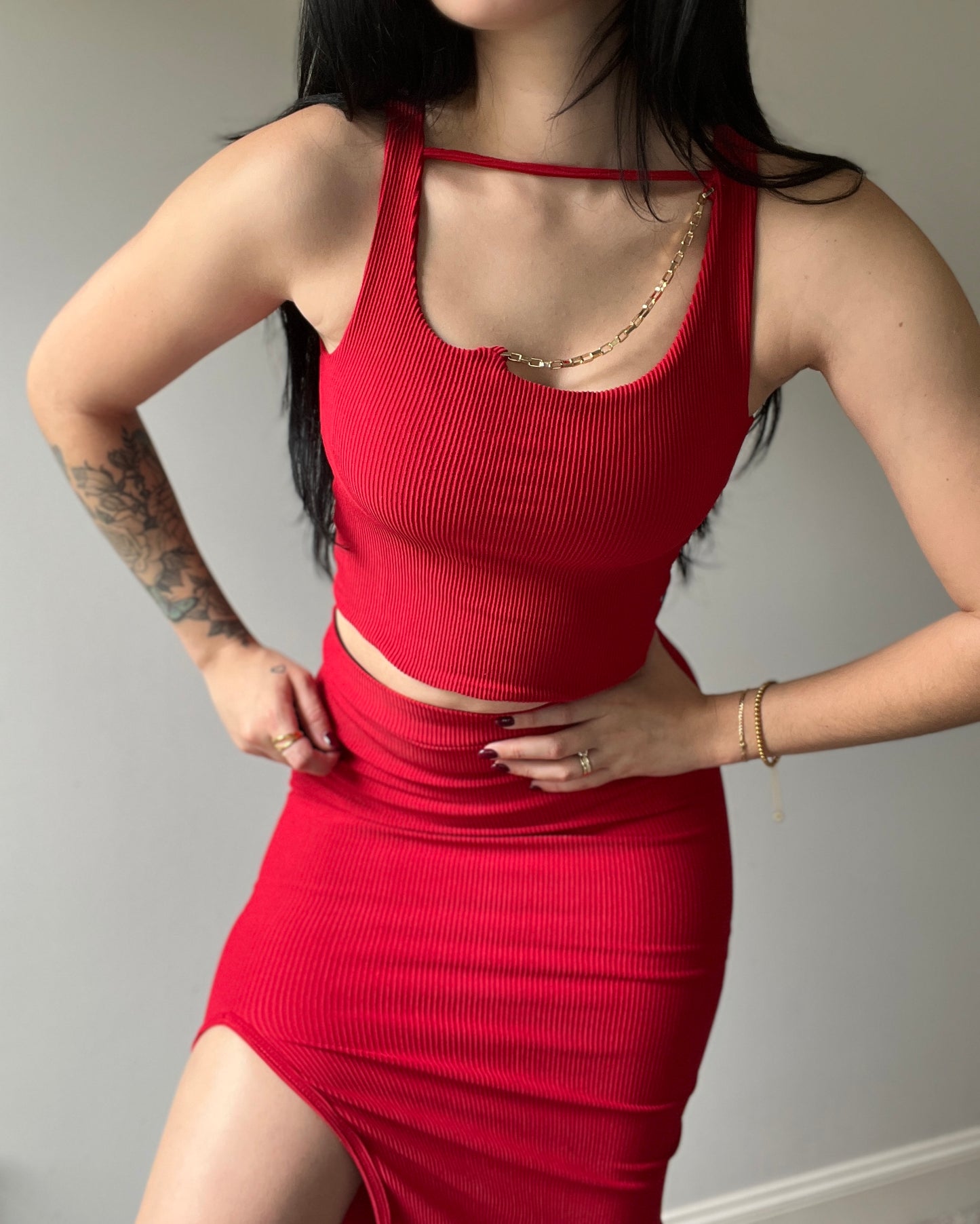 red two pieces set