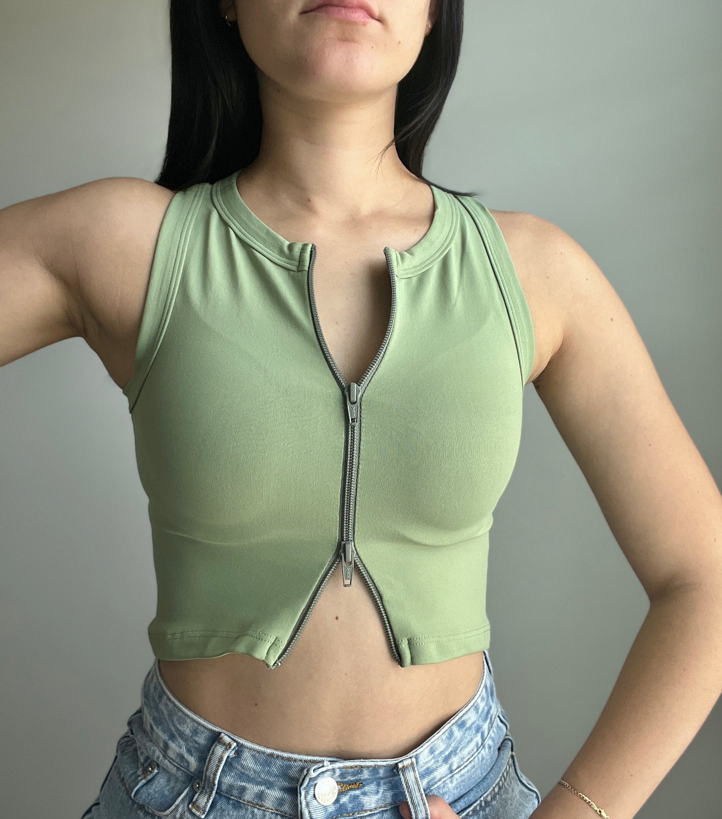 Solid Zip Crop Top - DIVINA CLOTHING STORE