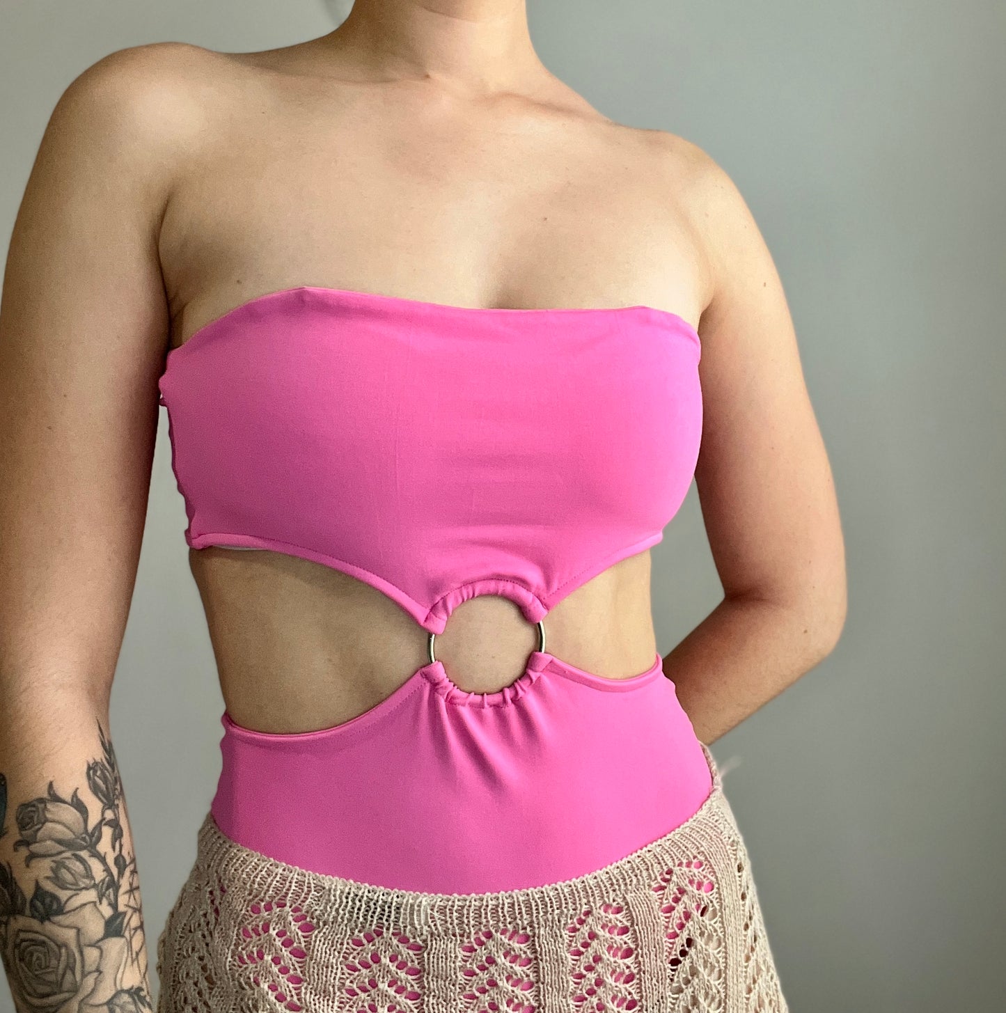 Ring Linked Cut Out Body - DIVINA CLOTHING STORE